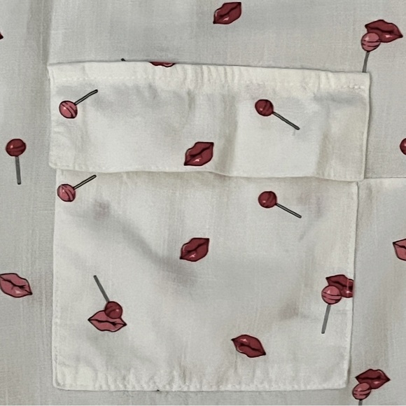 Torrid Harper Tab Sleeve Novelty Lips & Lollipops Pullover Top Women’s 3 - Picture 12 of 13